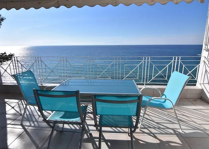 Magic Balcony On Chalkidiki. סיווירי